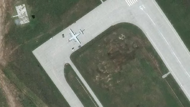 陜飛衛星地圖上出現大批新型反潛機，目前已部署至海南島